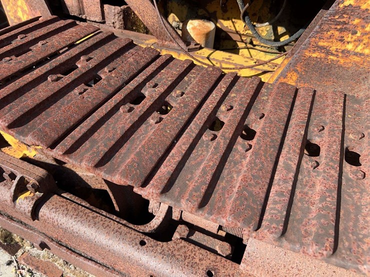 minneapolis-moline-diesel-crawler-image-56