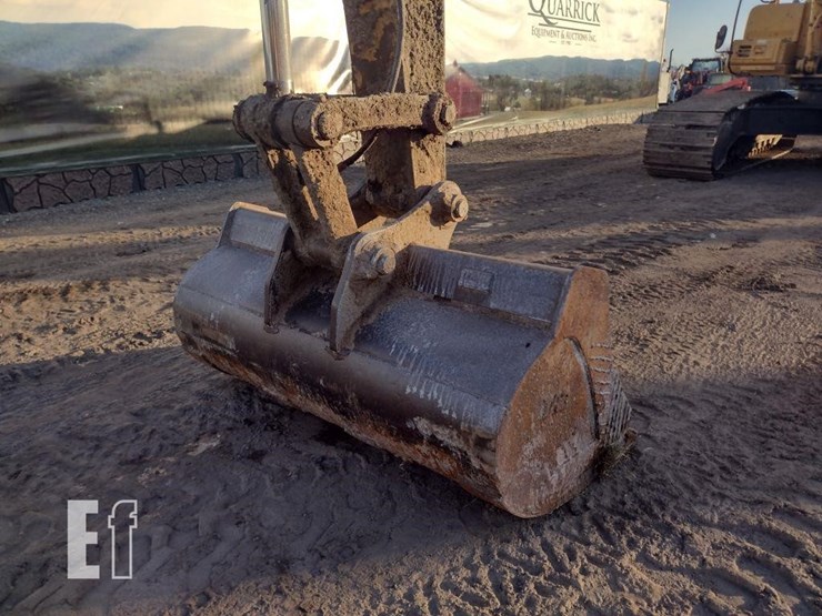 2000-deere-270c-lc-image-17