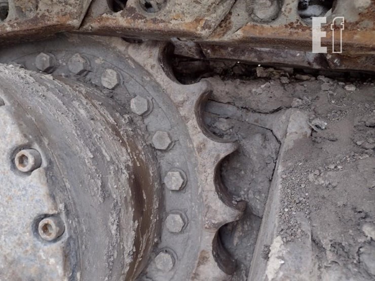 2015-volvo-ec220e-lr-image-27