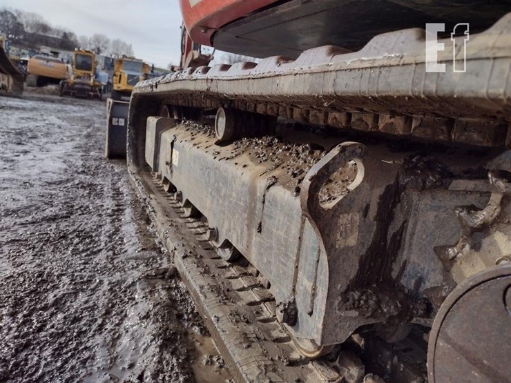 2017-kubota-kx040-4-image-31