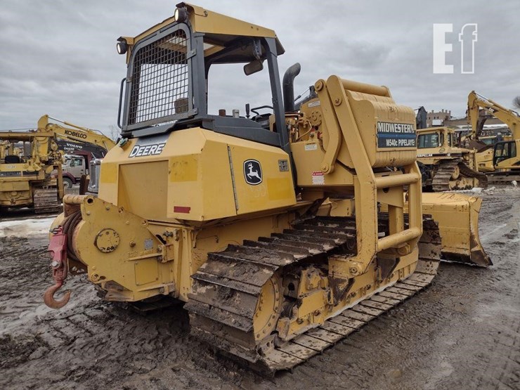 2012-deere-700k-lgp-image-63