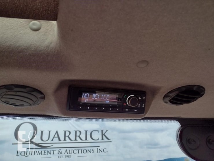 case-ih-farmall-95a-image-11