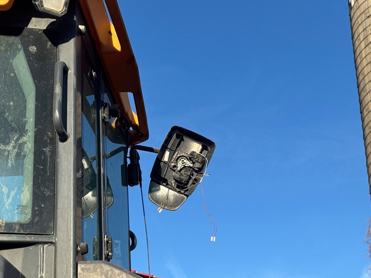 2020-deere-624l-image-18