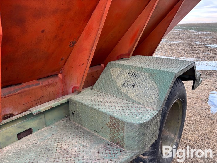 1983-utility-tool-&-body-/-shop-built-dry-box-spreader/sand-buggy-track-filler-image-13