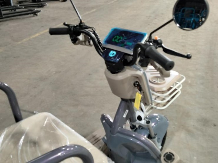 #32-•-mini-2-seater-electric-trike-golf-cart-(irgc40)-image-4