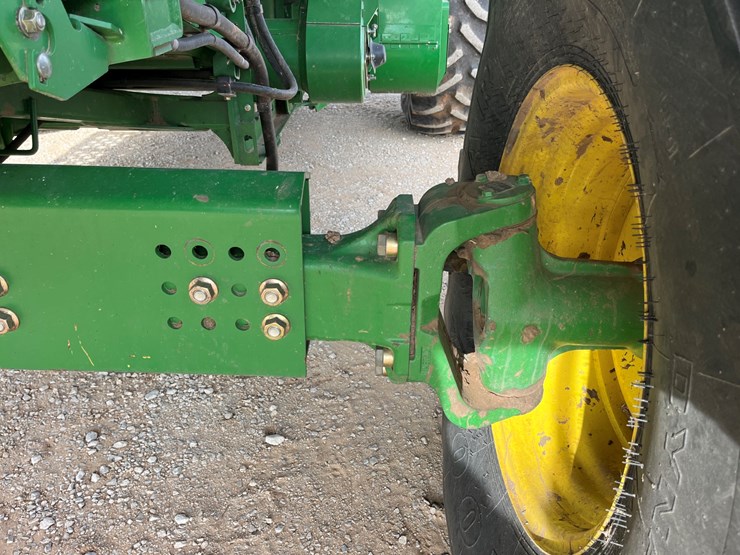 2013-john-deere-s670-image-17
