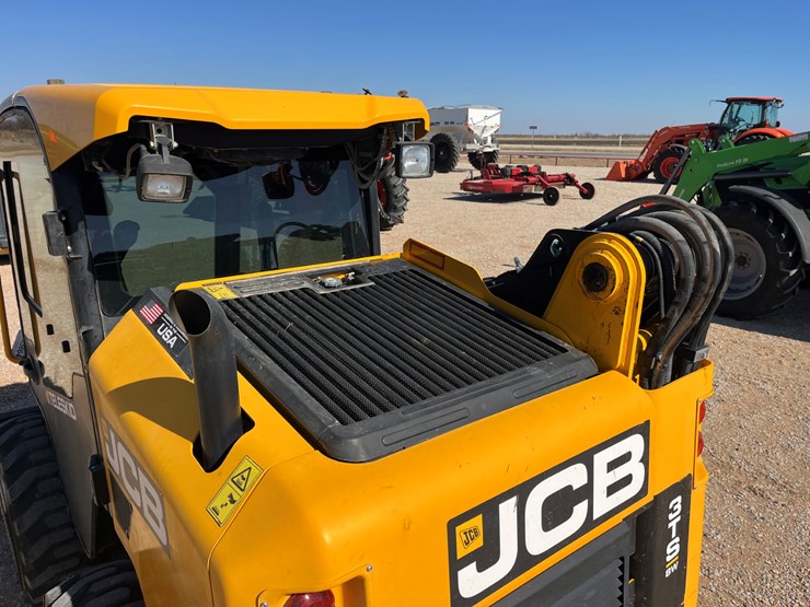 2020-jcb-3ts-8w-image-12