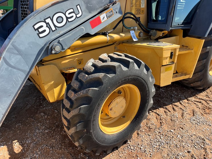 2012-deere-310sj-image-2