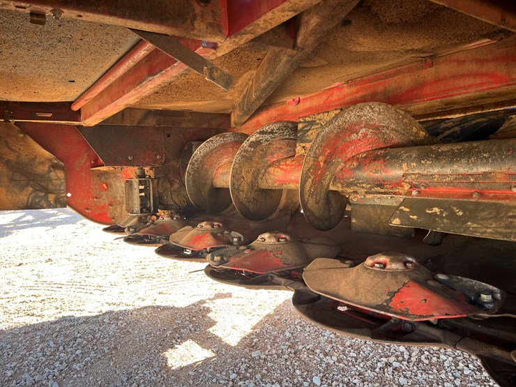 2020-case-ih-wd2104-image-8