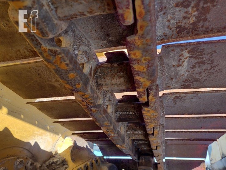 2007-deere-700j-lgp-image-30