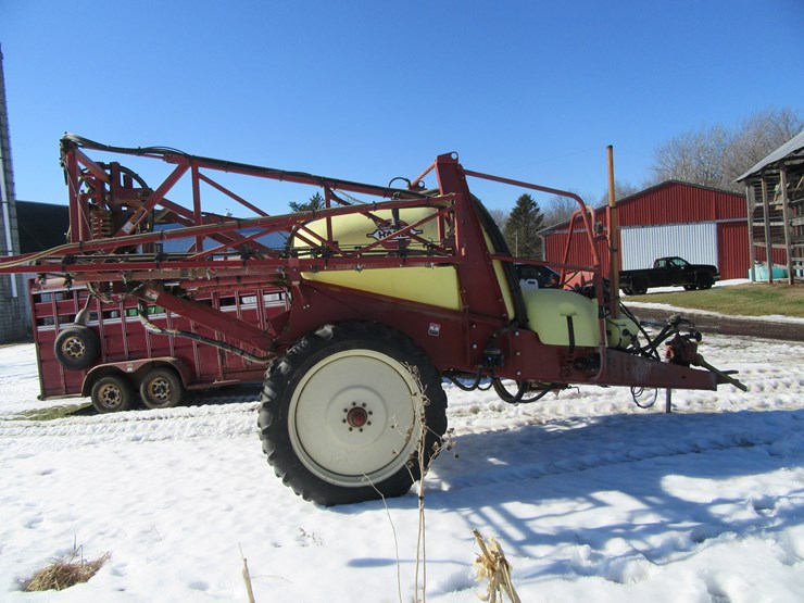 #8956-•-hardi-575-navigator-sprayer-image-3