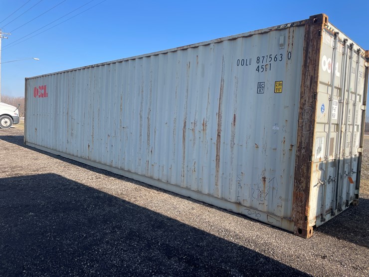 #2042-•-40'-shipping-container-image-3