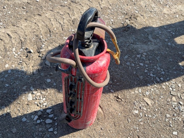 chapin-oil/-sealer-sprayer-image-3