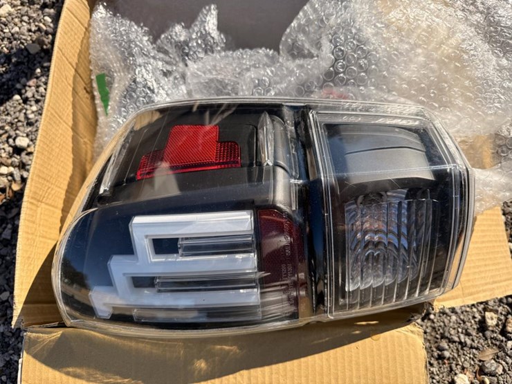 toyota-tacoma-image-2