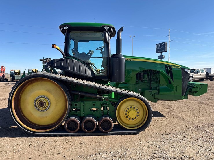 2010-john-deere-8360rt-image-4