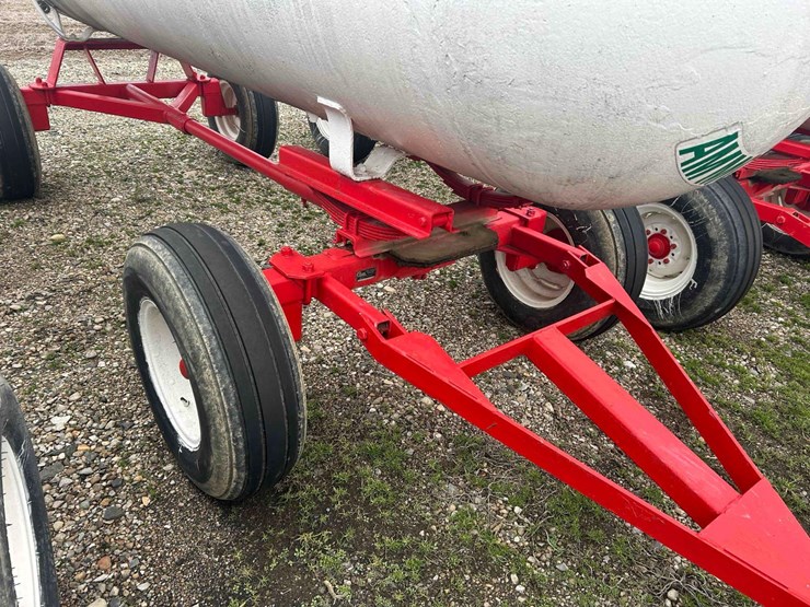 1000-gal.-nh3-tank-on-gear-#17-sells-offsite-image-3