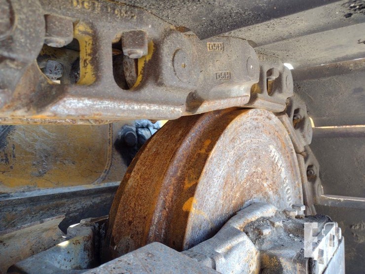 2007-deere-700j-lgp-image-38