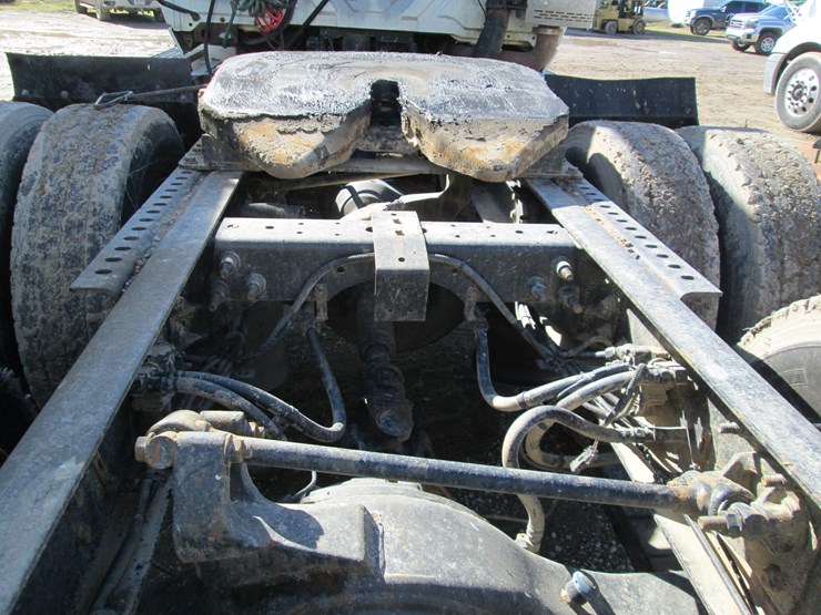 2012-international-prostar-image-10