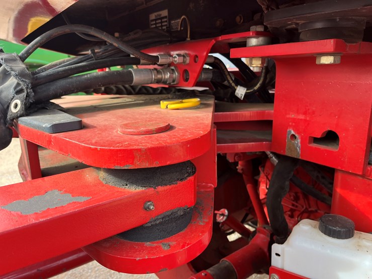 2009-versatile-435-image-12