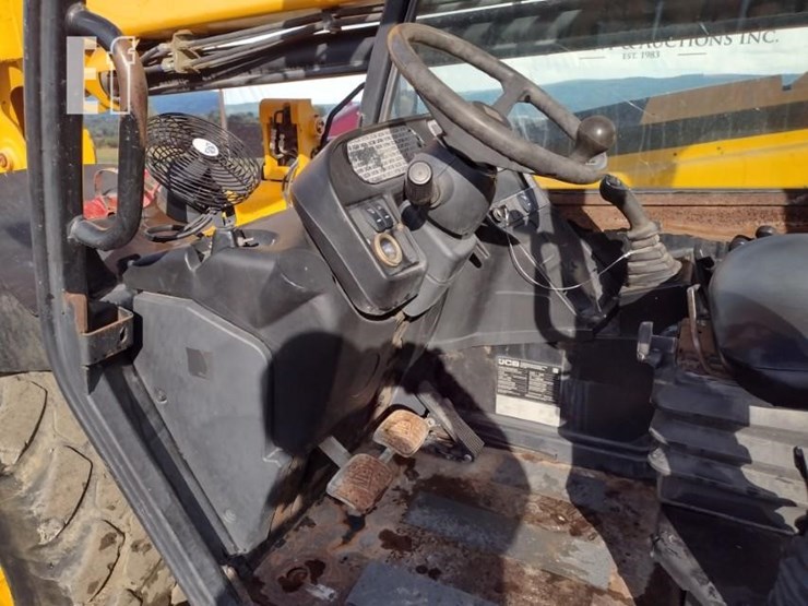 2017-jcb-510-42-image-12
