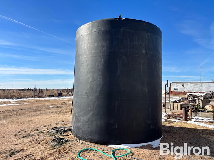 poly-6000-gal-liquid-storage-tank-image-7