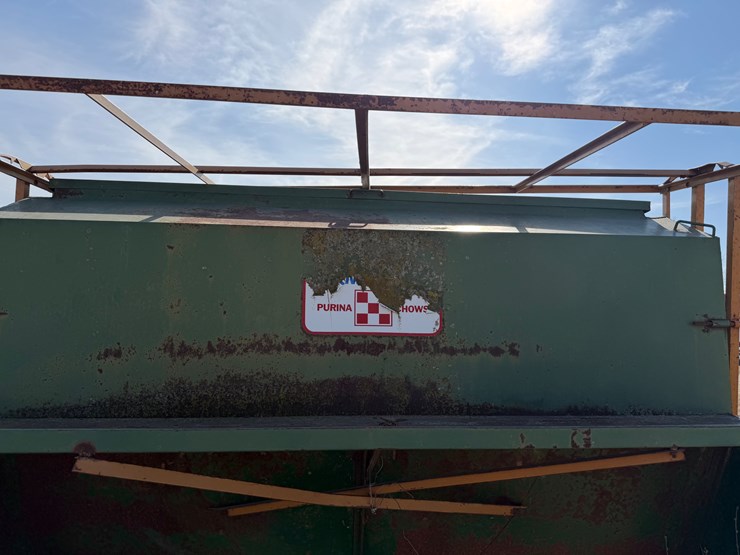 #1071-•-calf-creep-feeder-image-6