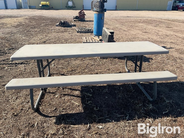 lifetime-picnic-table-image-4