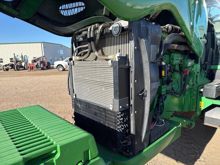 2002-john-deere-8420t-image-18