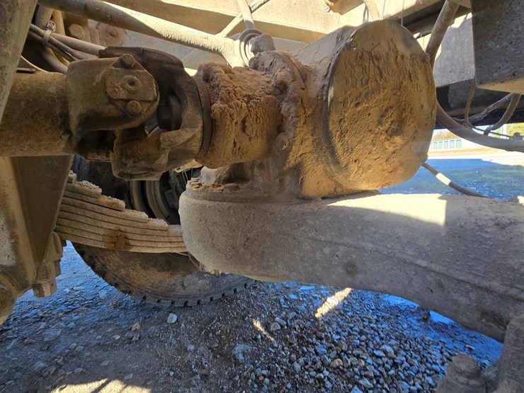 1999-mack-rd690s-image-98