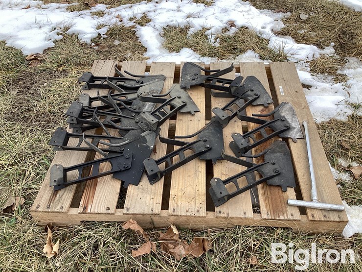 huckstep-pro+-fertilizer-shoes-image-4