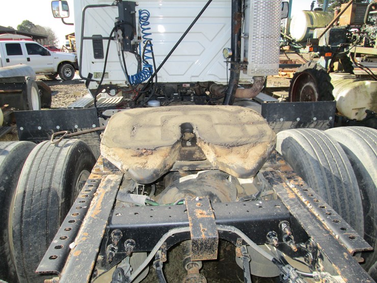 2012-international-prostar-image-7