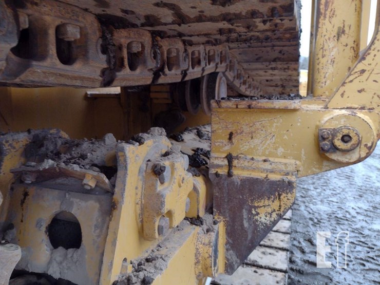 2012-deere-700k-lgp-image-27