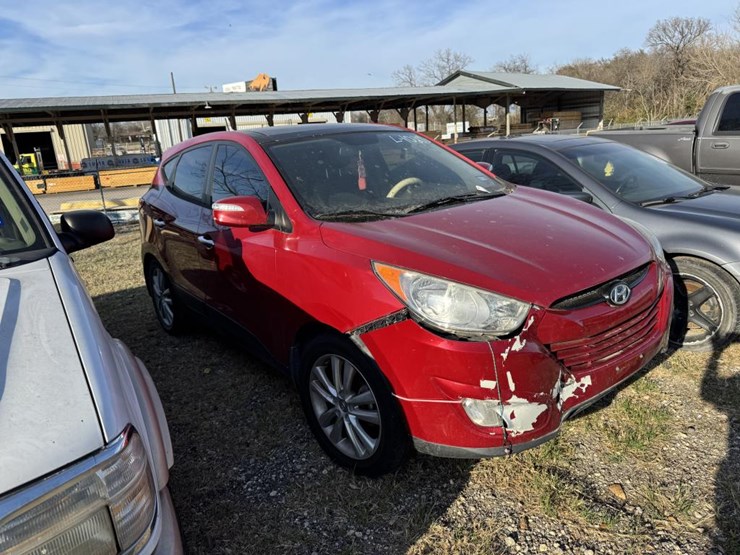 2011-hyundai-tucson-image-2