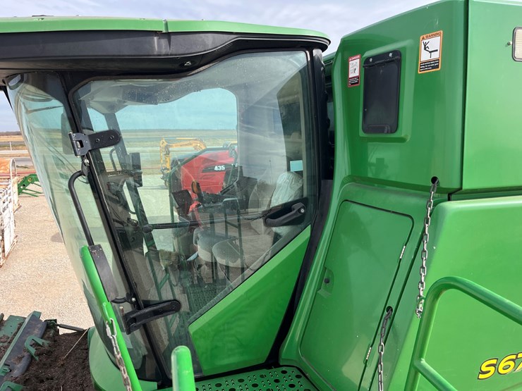 2013-john-deere-s670-image-35