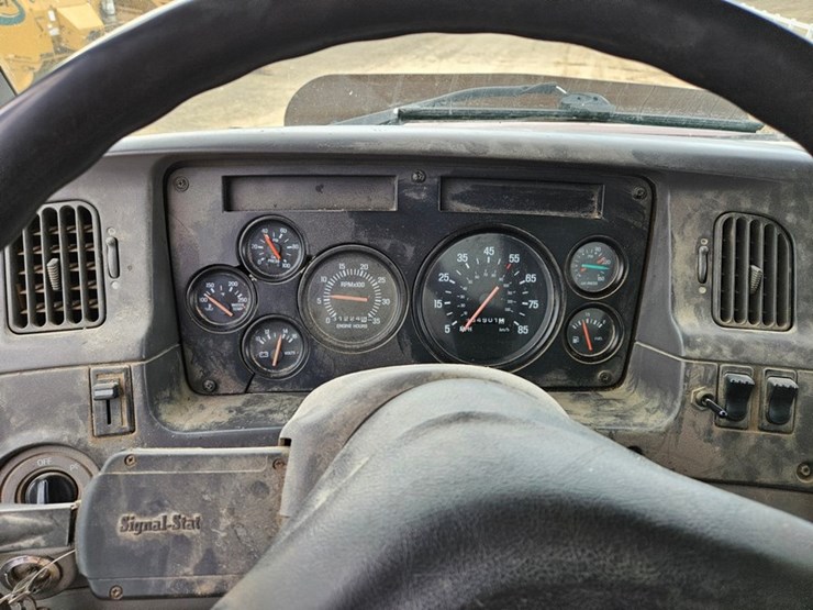 2000-caterpillar-c13-image-47