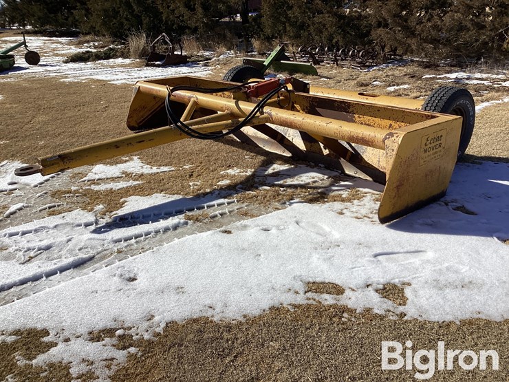 econo-mover-12’-box-scraper-image-1