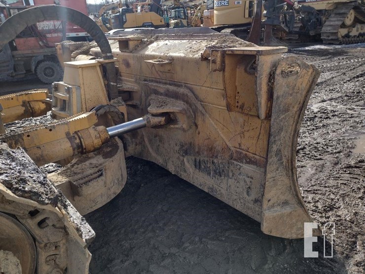 2008-deere-750j-lt-image-17