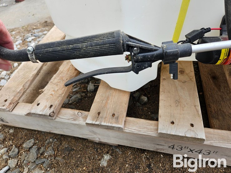 fimco-15-&-25-gal-atv-spot-sprayers-image-16