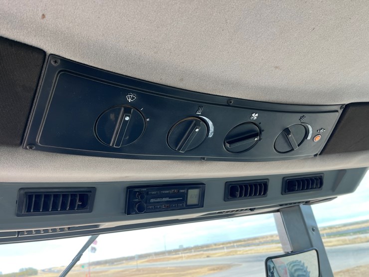 1997-case-ih-8910-image-15