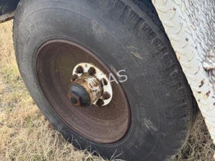 1996-butler-pole-image-10