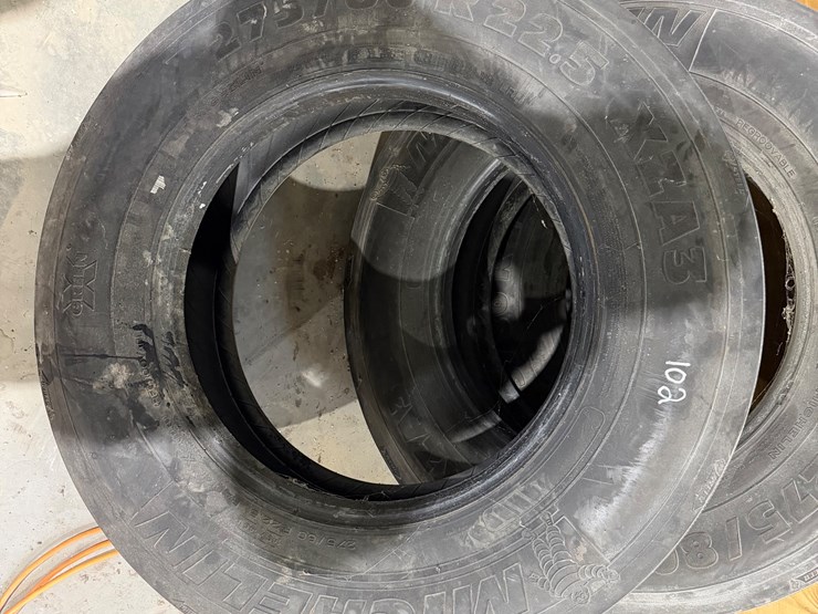 #102-•-semi-tires-275/80-225-image-1
