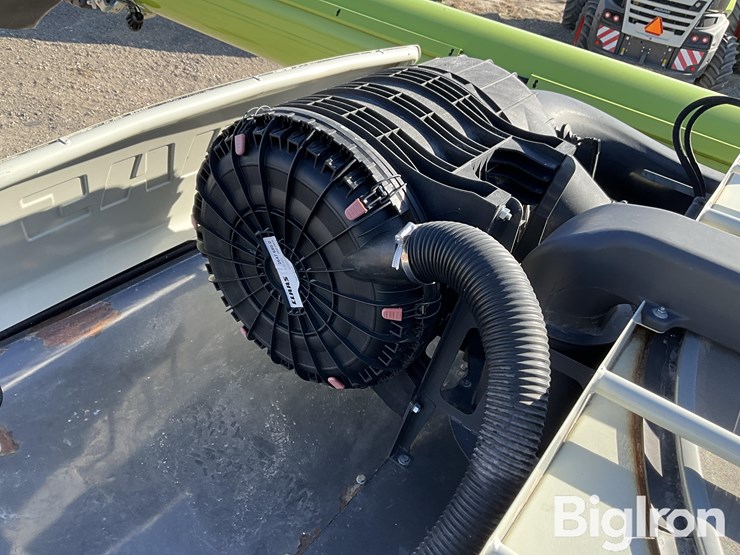 2022-claas-lexion-8600tt-image-17