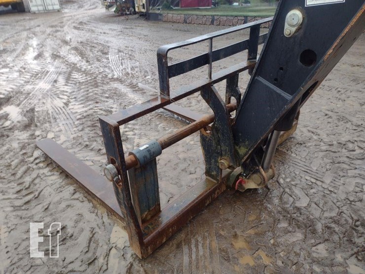 2005-jlg-g9-43a-image-21