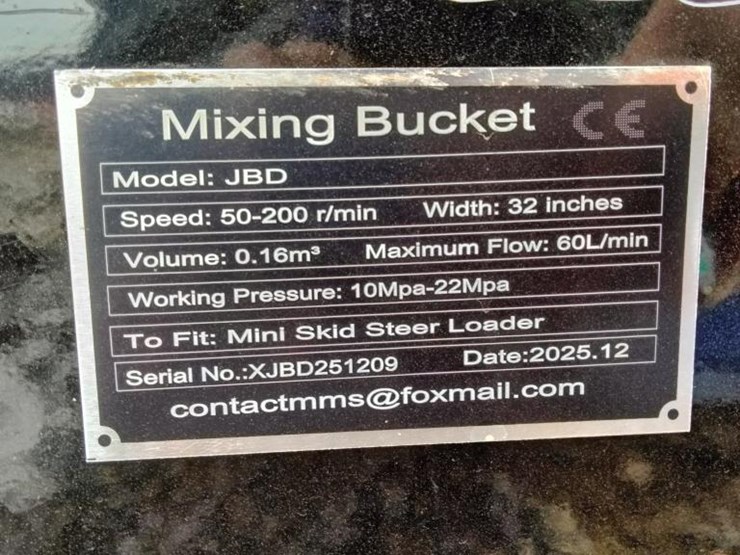 #320-•-mini-skid-steer-mixing-bucket-32"-image-3