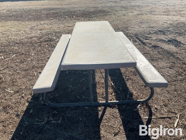 lifetime-picnic-table-image-2