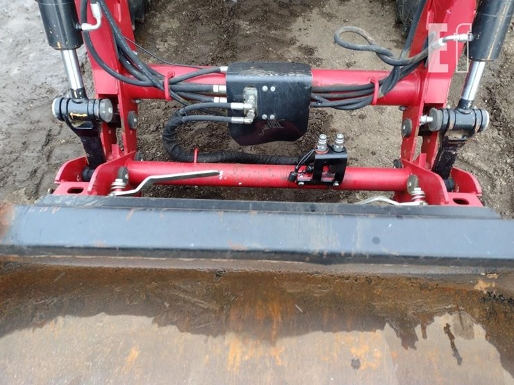 case-ih-farmall-95a-image-16