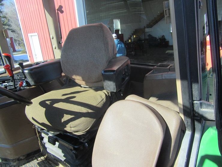 john-deere-7200-image-35