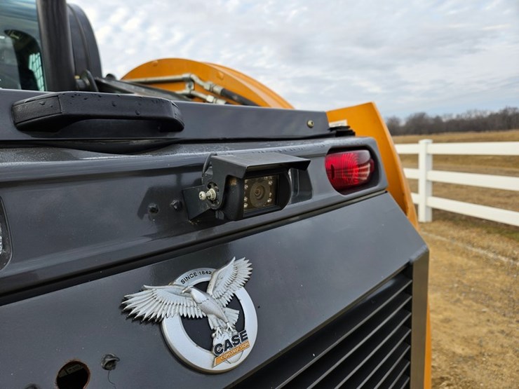 2020-case-tv450-image-16