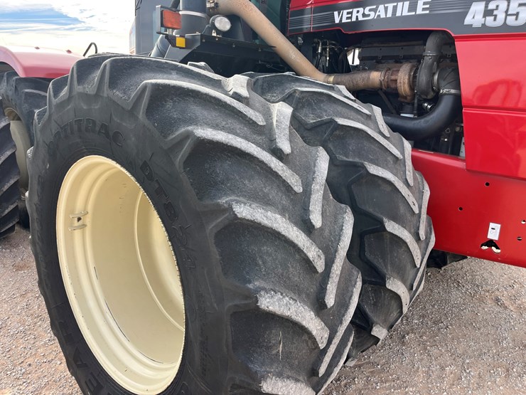 2009-versatile-435-image-7