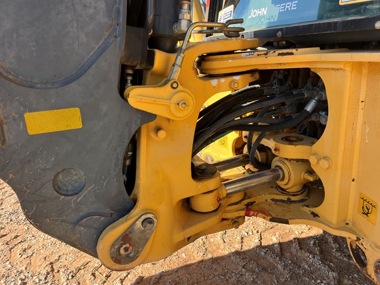 2012-deere-310sj-image-12